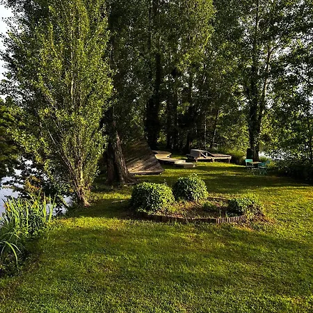 Hotel L'ile Du Saussay